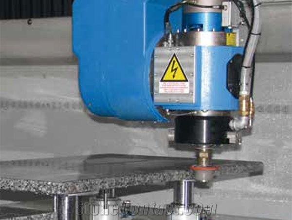 Brembana Maxima 5/6 interpolated axes CNC machining center