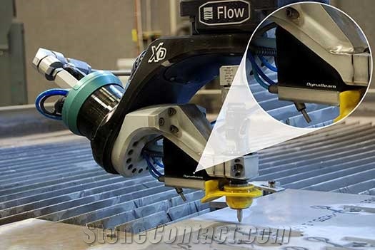 Dynamic Waterjet XD Bevel and 3D Cutting Head