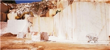 Excellent White Marble Quarry