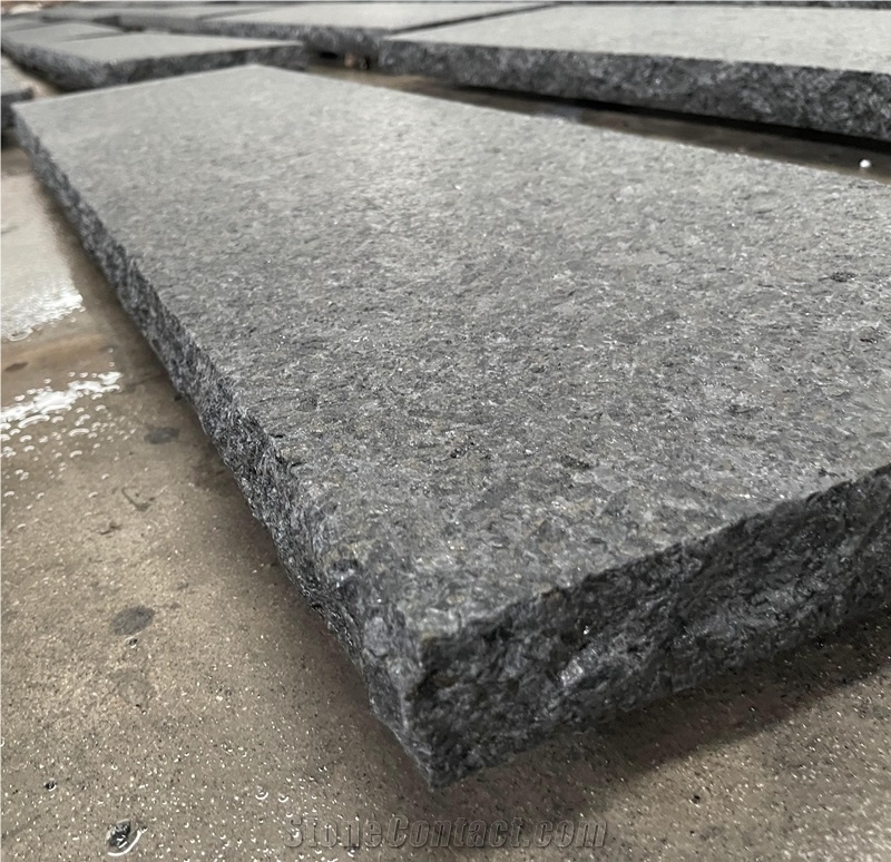 Outdoor Flamed Black Granite Stair Treads Manufacturer