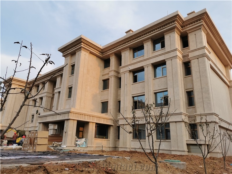 China Factory Wholesale Costom Tippy Beige Limestone Slabs