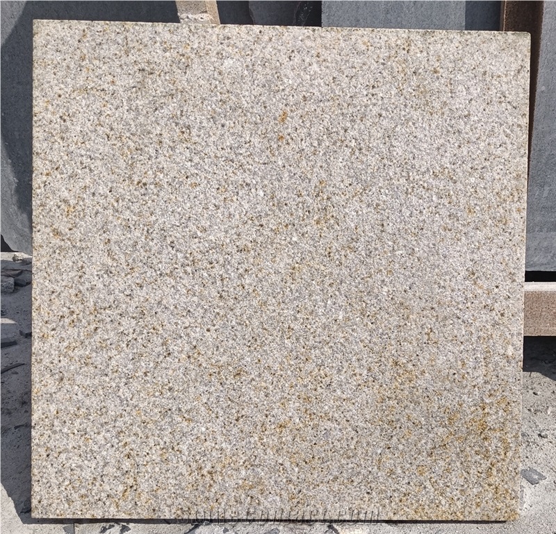 Golden Yellow Granite G682 Bush Hammered Tiles 600x600x30mm