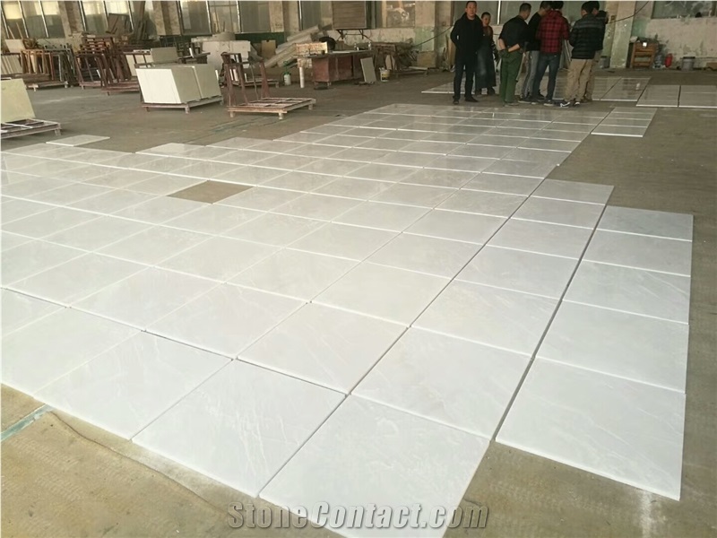 Tumbled Royal White Extra Marble Flooring Tiles Slabs 