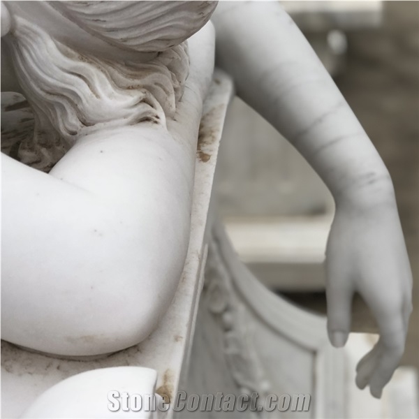White Marble Angel Monument 001