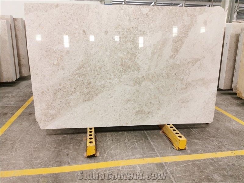 Delicate Natural Marble Tiles & Slabs