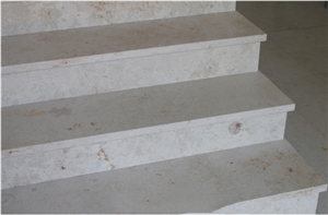 Jura Beige Limestone Stairs