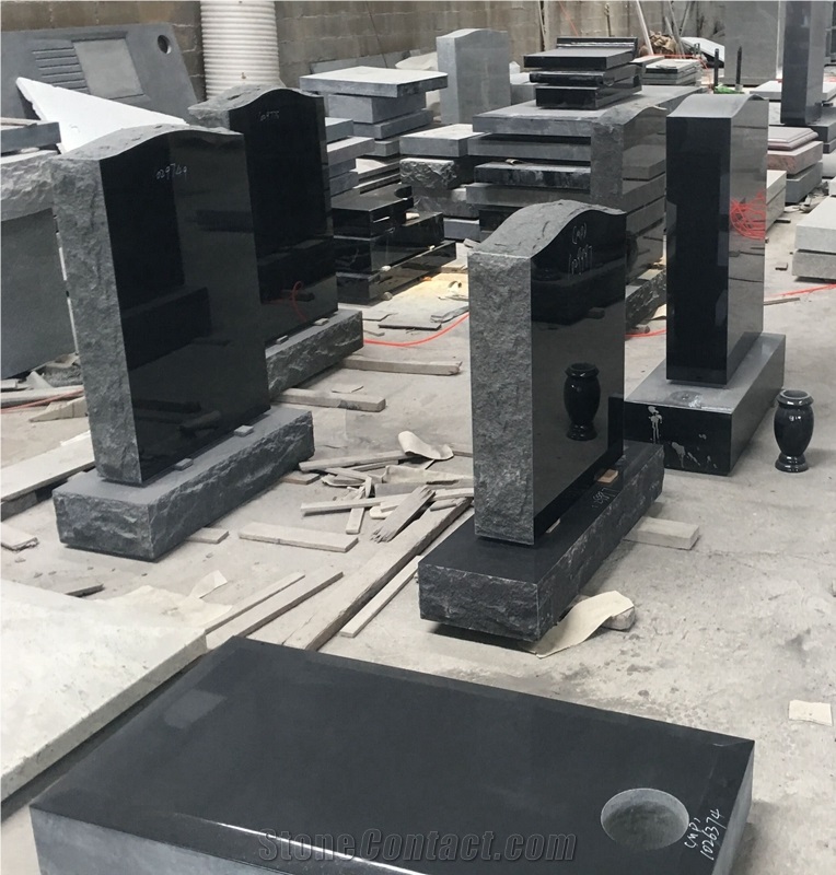 Black Granite Split Upright Monuments With Base