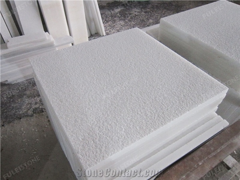 Top White Marble With Bush Hammering Surface 