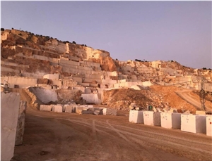 Crema Marfil Coto Marble Quarry