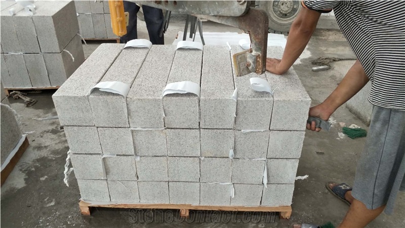 Natural And High Quality G681 Flamed Sawn Road Curbstone
