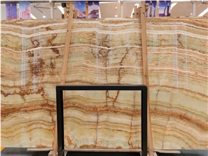 Pakistan Verde Smeraldo Onyx Slab