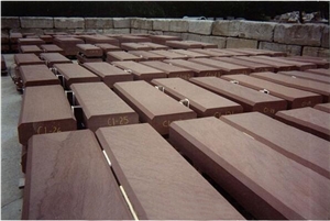 Vineyard Red Sandstone Bridge Cap Pieces
