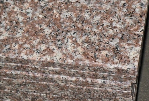 Bainbrook Brown Peach Granite Tiles