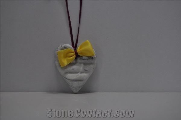 Ivory Cristallina Gold Marble Hearth Necklaces, Stone Crafts