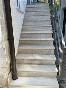 Travertine Staircase- Steps And Risers