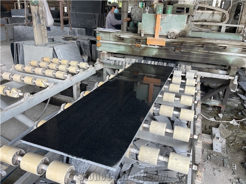 Vietnam Absolute Black Granite Tile And Slabs
