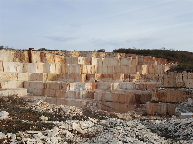 Dionysos Vratza Limestone Quarry Dionysso 1- Varbeshnitsa