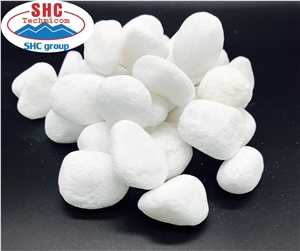Chip Size Pebble Stone White Color