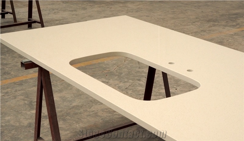 Custom Beige Quartz Kitchen Countertop/Benchtop/Worktop