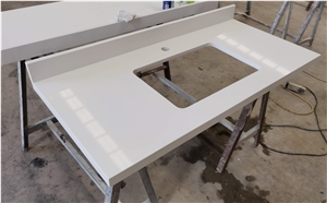 Engineered White Quartz Kitchen Island Countertops