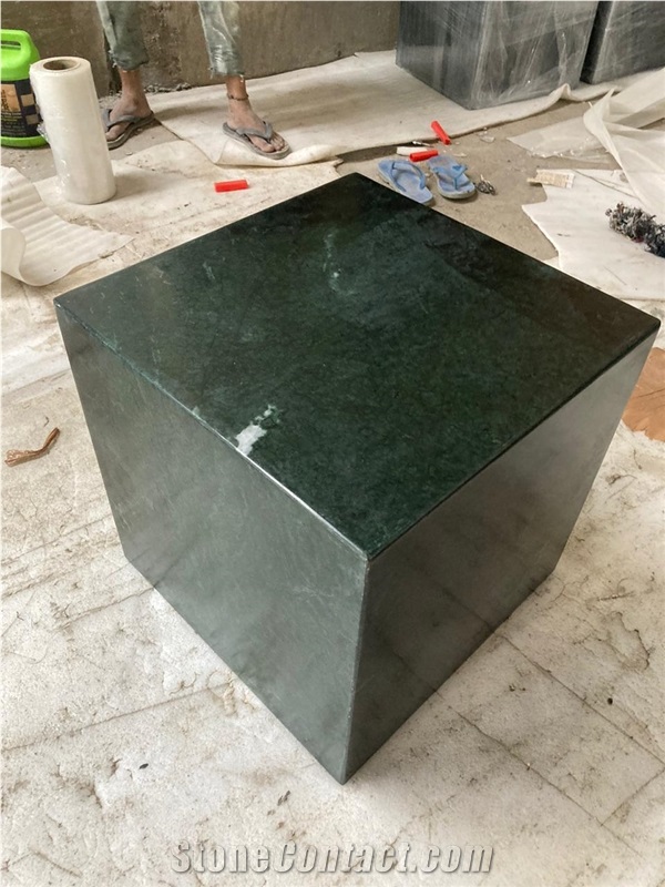 GREEN MARBLE SEAT