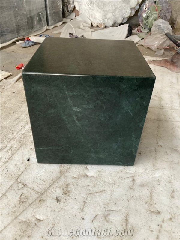 GREEN MARBLE SEAT