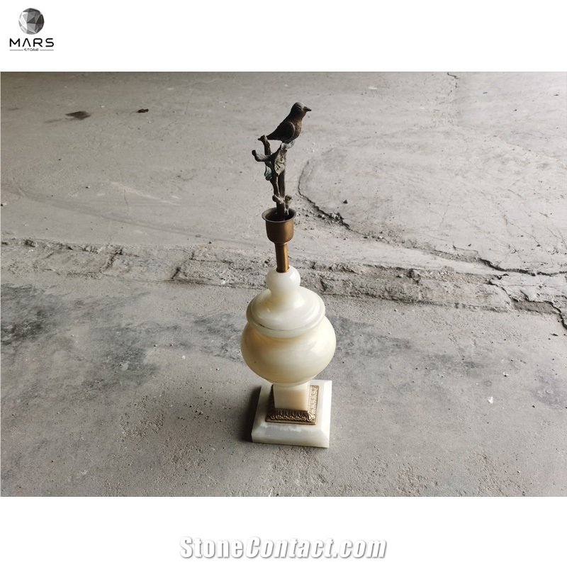 White Onyx Artware With Metal Base Home Decor In Stone Lamps