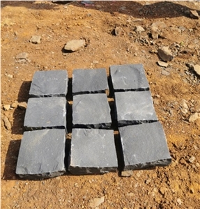 China Black Basalt Cube Stone Exterior Pavement Driveway Set