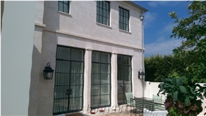 Classic Coral Stone Building Ornaments, Masonry Facade