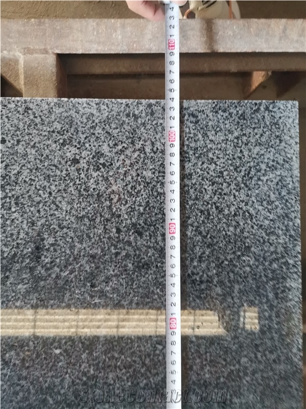 China G654 Black Granite Polished And Honed Floor Tiles
