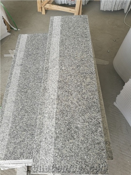 Sardo Grey Granite Step