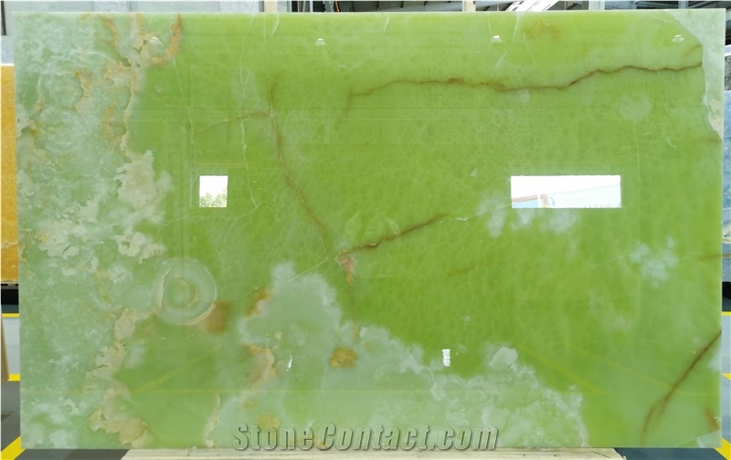 Light Green Polished Onyx With Veins Slabs