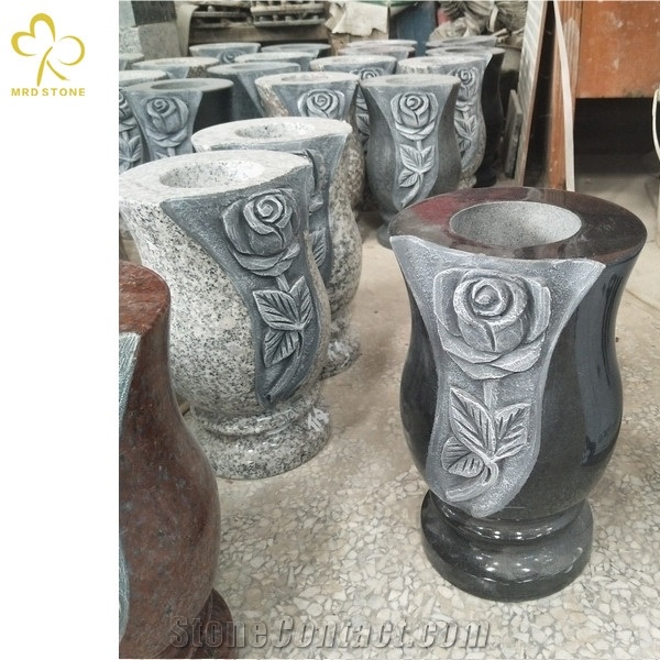 Flower Carved Granite Tombstone Monumental Vase
