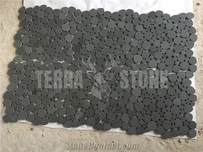 Black Basalt Stone Mosaic Tile Pebble Pattern Wall Tile