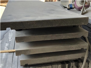 China Blue Stone Windows Parapets
