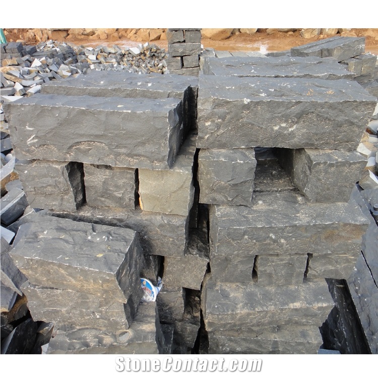 Natural Cropped Finish Black Basalt Walkway Kerbstone