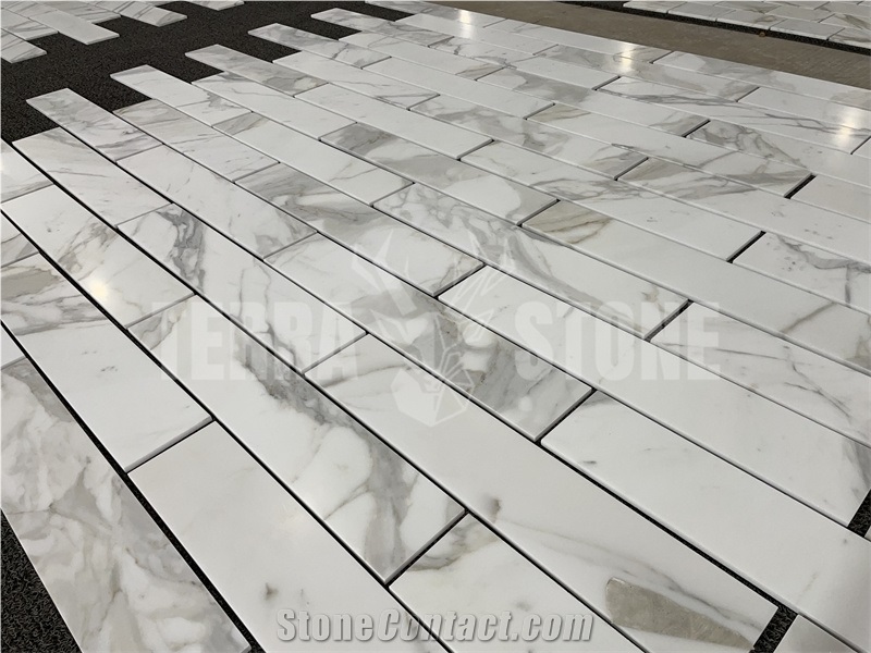 Premium Calacatta Gold Marble 10Mm Thin Tiles Subway Pattern