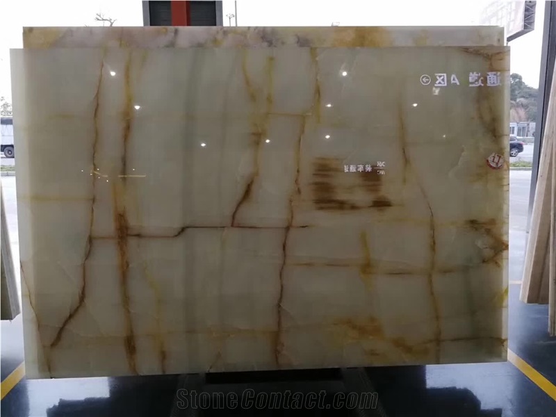 Chinese Gold Veins Luxury White Onyx Slab Tiles