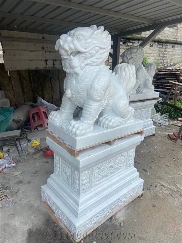 Guangxi White Marble Street Kylin Animal Sculpture