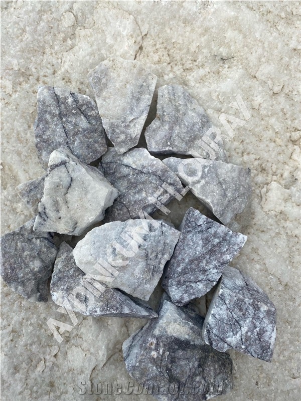 Silver Gey Pebbles, Flouray Black Stone