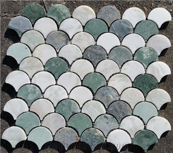 Pebble Stone Mosaic Tiles