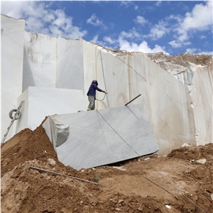 Calacata Bay Quartzite Quarry