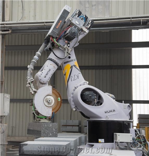 KUKA- Robots Cutting And Finishing Machine