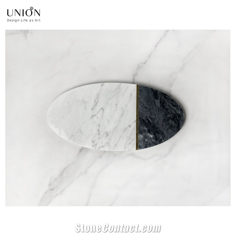 UNION DECO 2-Tone Marble Cutting Board With Brass Inlay