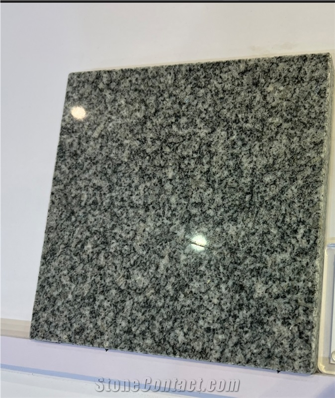 China Cheap Hot Dark Grey Granite Polish Tile