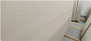 Moca Creme Medio Limestone Slabs