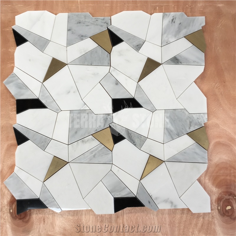 Waterjet Irregular Marble Chipped Mosaic Tile With Brass
