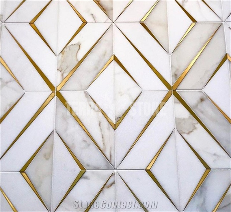 Waterjet Marble Mosaic Calacatta Gold Marble With Brass Tile