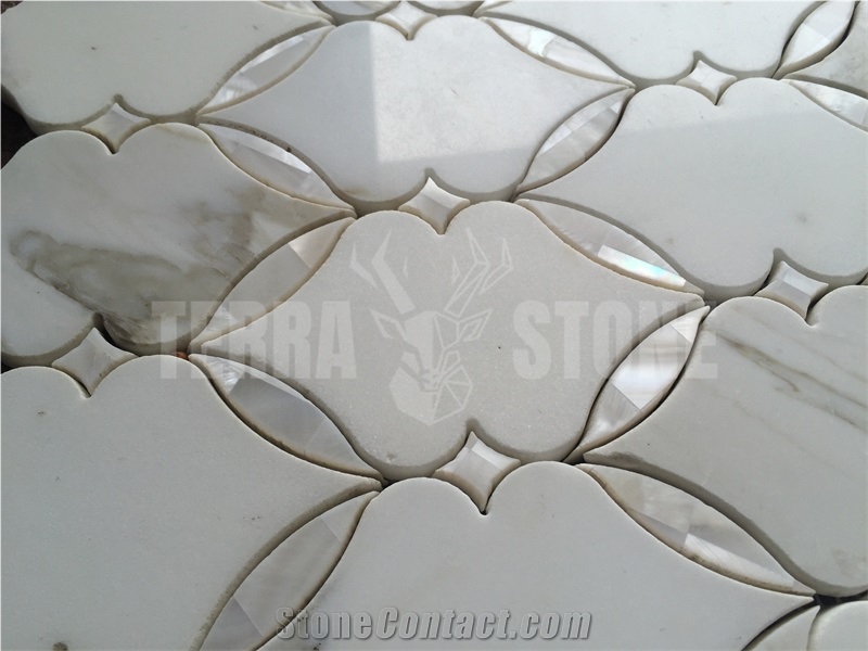 Waterjet Mosaic Calacatta Gold Marble Shell Bathroom Tile
