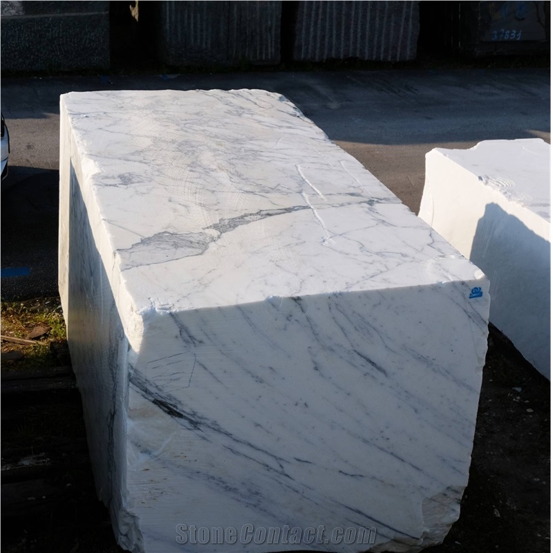 Calacatta Corchia Marble Blocks